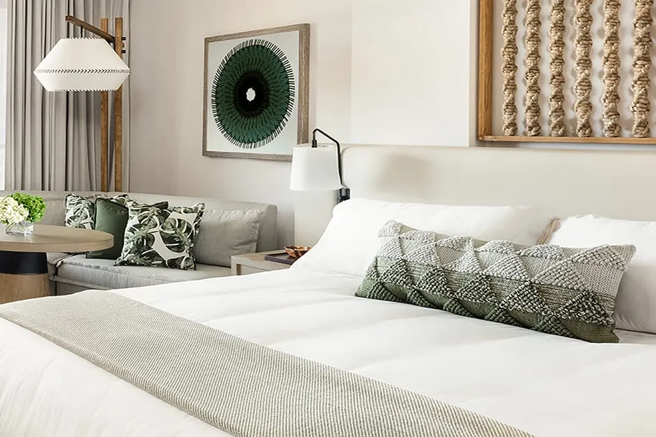 Mountain View Guestroom