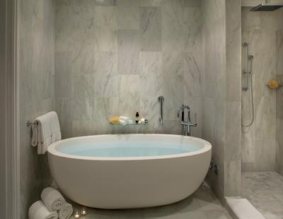 Metropolitan Suite Bathroom