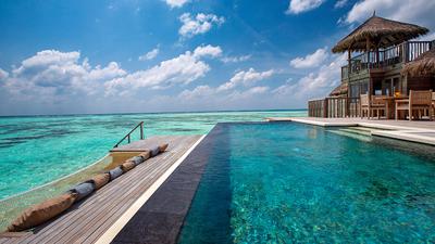 Residence with Pool