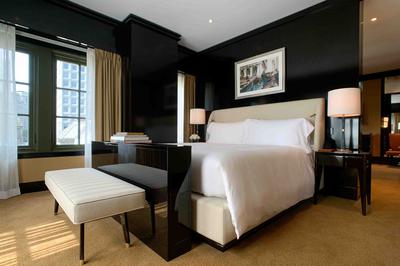 Clinton Corner One Bedroom Suite