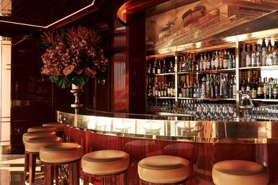 Promendade Bar