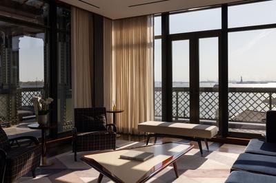 Bartholdi Presidential Suite With Terrace