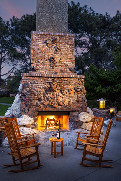 The Grill At Torrey Pines Fireplace