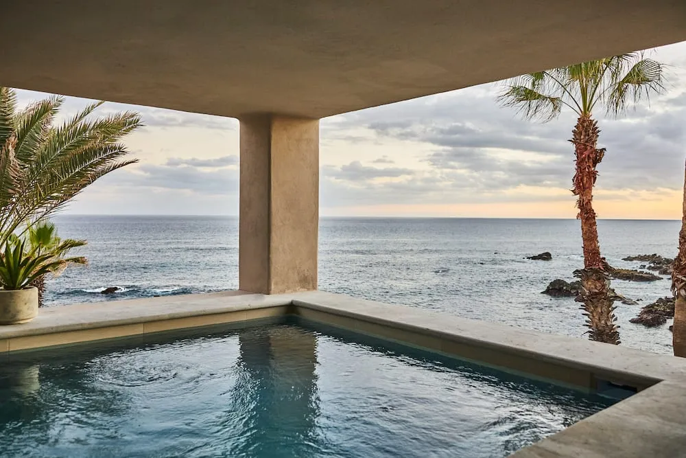 Two Bedroom Oceanfront Villa with Pool