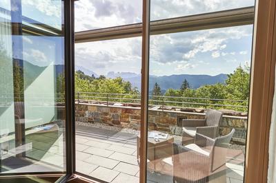 Deluxe Terrace Room