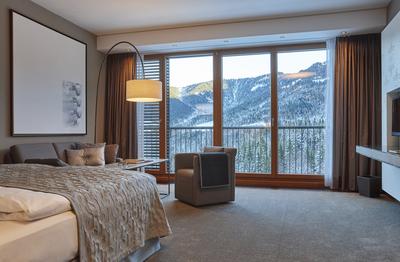 Mountain View Room