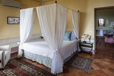 Signature Suite