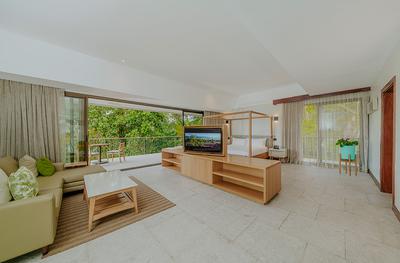 Tabacon King Suite