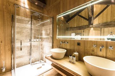 Longere Spring - Bathroom