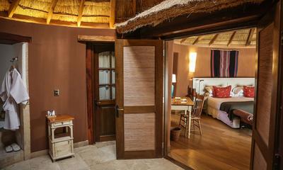 Superior Round Suite