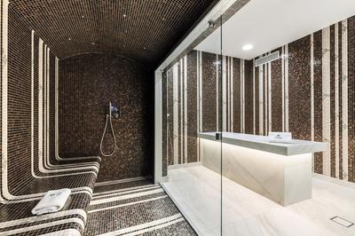The Cinq Mondes Spa At The Chateau De Berne