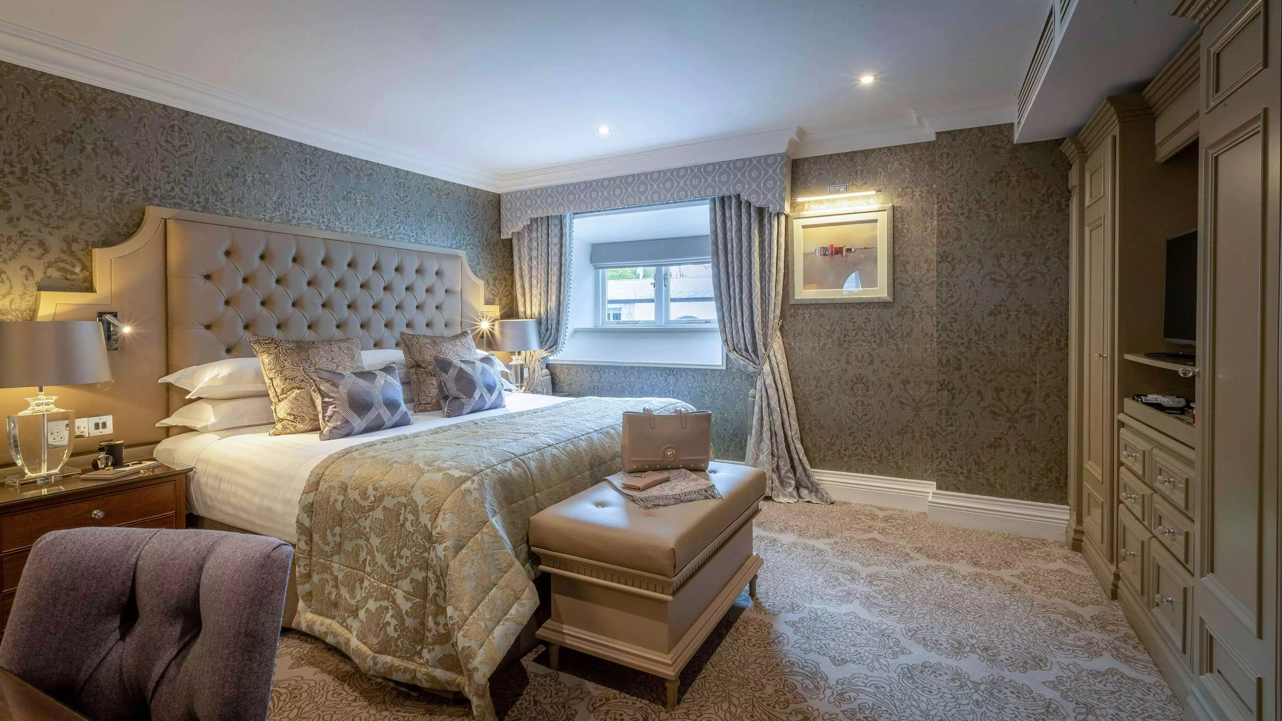Queen Anne Court
