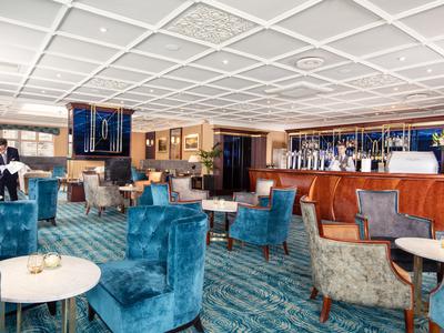 Lough Bar