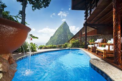 Heritage Suite Pool and View