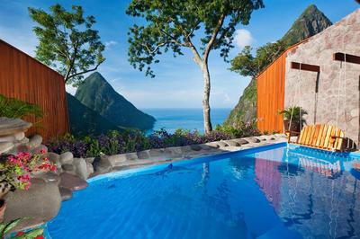 Suite at Paradise Ridge Pool and View