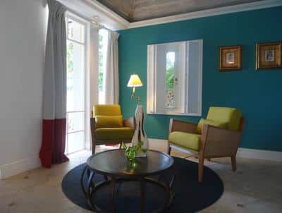 Deluxe Room Sitting Area