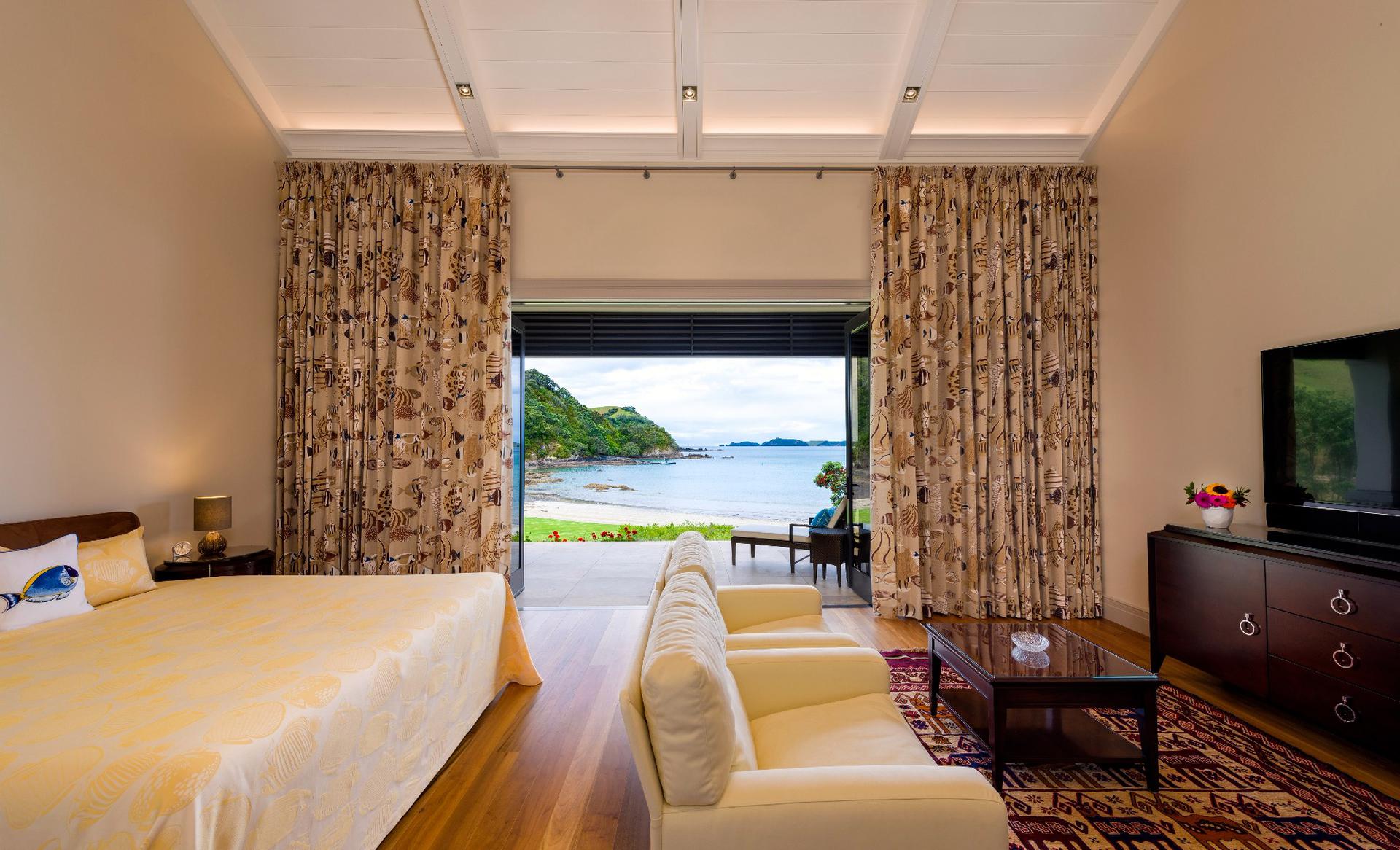 Helena Bay Lodge
