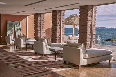 Bar/Lounge