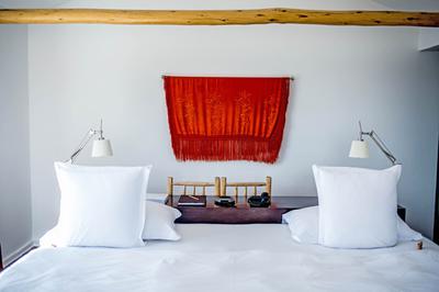Guest room