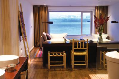 Guest room