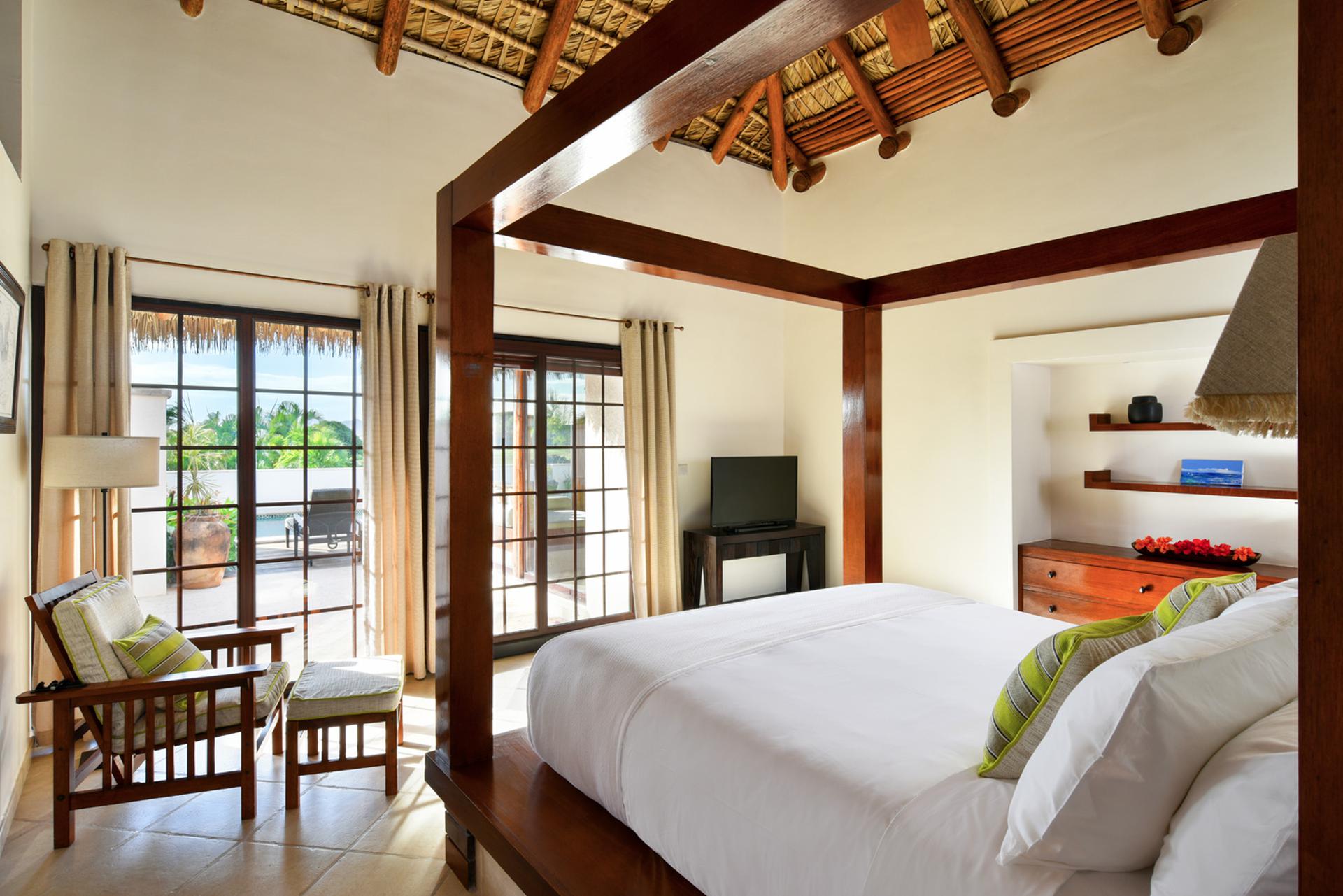 Paradise Beach Nevis