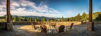 Costilla Lodge Veranda View