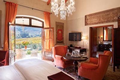 Luxury Suite