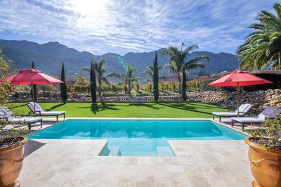 Two Bedroom Vineyard Suite