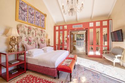 Three Bedroom Vineyard Suite