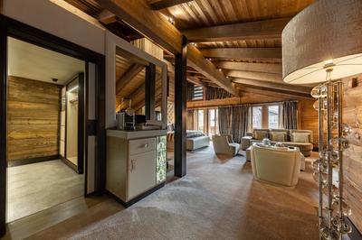 Signature Suite