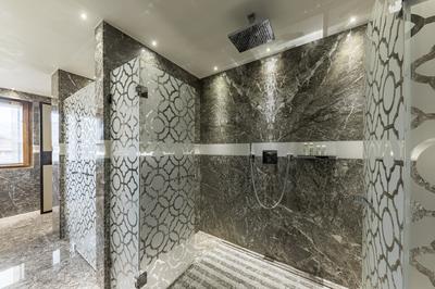 Pearl Suite