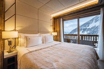 Signature Residence