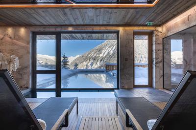 Indoor/Outdoor Heated Swimming Pool