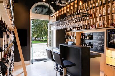 Atlelier Wine Boutique & Tasting Bar