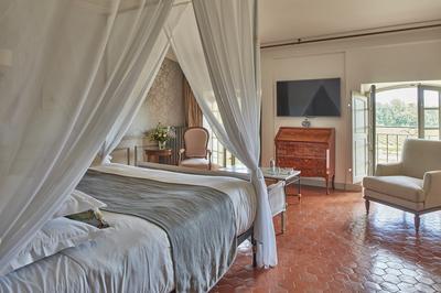 Prestige Suite