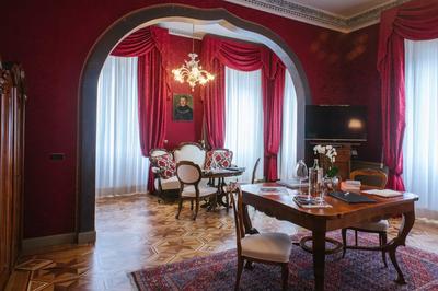 Rania Suite
