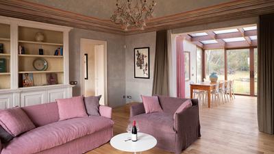 Monaci Pool Suite
