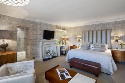 Master Bedrooms - Cleabarrow