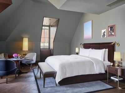 Mansard Premier Room