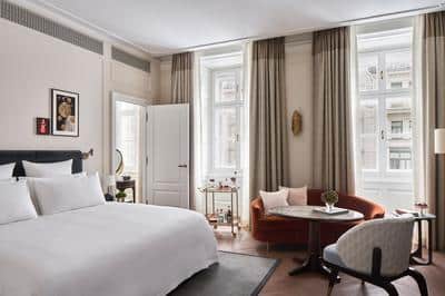 Deluxe Suite