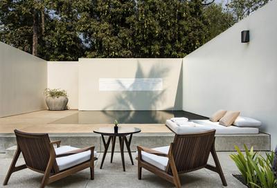 Pool Suite