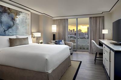 Deluxe City View King