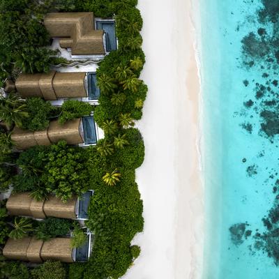 JB - Beach Poll Villas