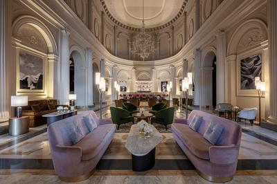 Lobby Bar