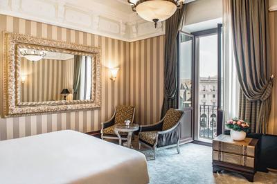 Junior Suite Piazza View
