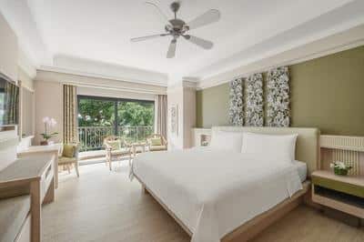 Superior Hill View Room