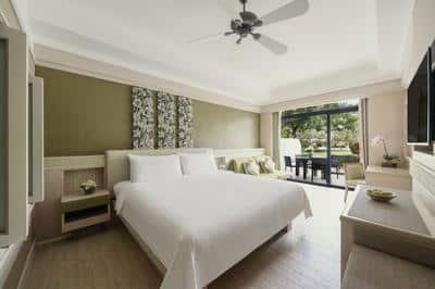 Family Garden Room