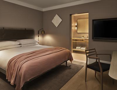 Howard Suite