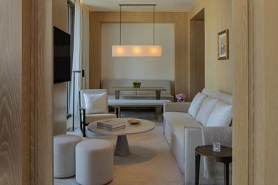 Family 2-Bedroom Suite