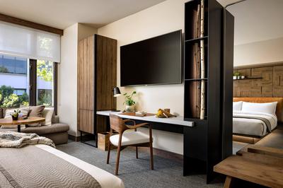 Alcove King / City King / Bay Bridge King / Studio King / Terrace Studio Suite / Panoramic Waterfront Suite